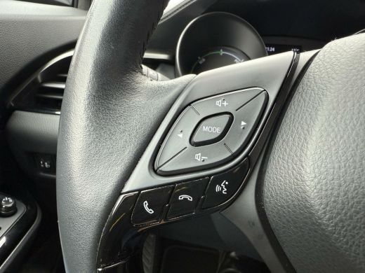 Toyota C-HR 1.8 Hybrid Style Navi Apple stoel/stuurverw.Camera ActivLease financial lease