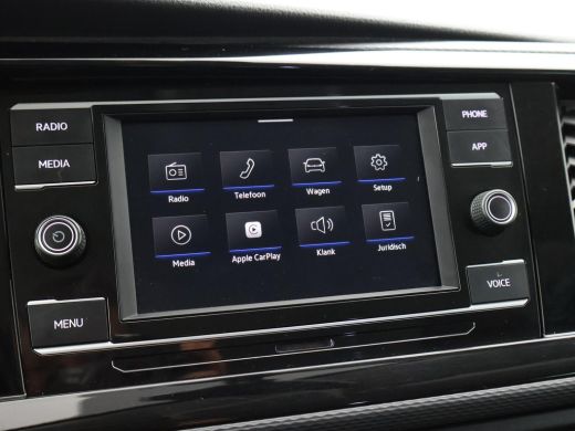 Volkswagen Transporter 2.0 TDI 150 PK L2H1 DUBBEL CABINE + 2500 KG TREKHAAK | APPLE CARPLAY ActivLease financial lease