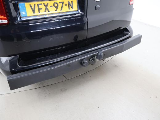 Volkswagen Transporter 2.0 TDI 150 PK L2H1 DUBBEL CABINE + 2500 KG TREKHAAK | APPLE CARPLAY ActivLease financial lease