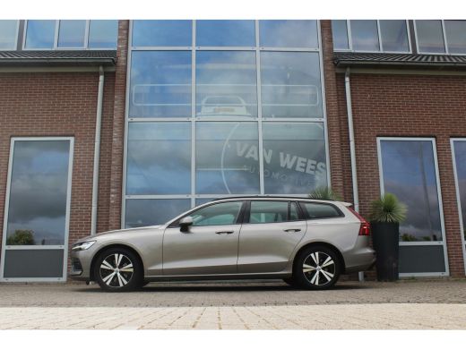 Volvo  V60 2.0 B3 Momentum Advantage | 1e eigenaar | BTW auto | Origineel NL | LED | Camera | 17 inch | Crui... ActivLease financial lease