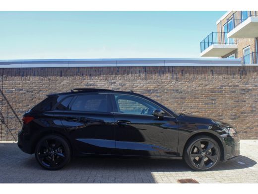 Audi A3 Sportback 40 TFSI e Edition PANO | Camera | ACC | Carplay ActivLease financial lease