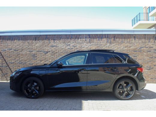 Audi A3 Sportback 40 TFSI e Edition PANO | Camera | ACC | Carplay ActivLease financial lease