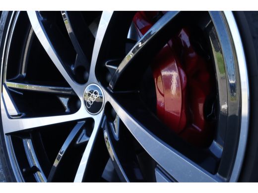 Audi Q7 60 TFSI e quattro Pro Line S Competition | Pano | Trekhaak | Valcona | Camera | ACC | 22 Inch | M... ActivLease financial lease