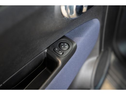 Fiat 500 1.0 Hybrid Cult | Navigatie | Parkeersensoren | Apple Carplay & Android Auto | Lichtmetalen velgen | ActivLease financial lease