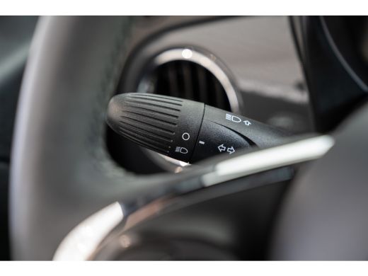 Fiat 500 1.0 Hybrid Cult | Navigatie | Parkeersensoren | Apple Carplay & Android Auto | Lichtmetalen velgen | ActivLease financial lease