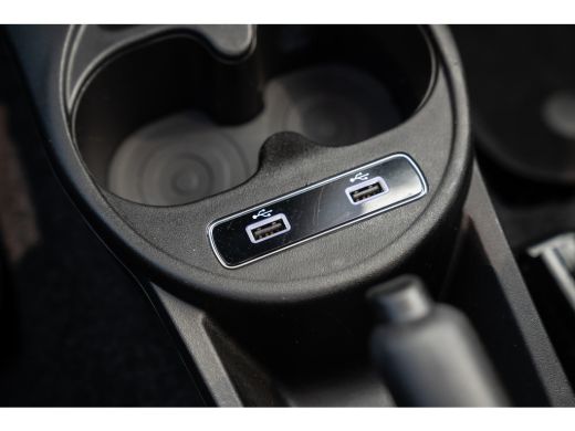 Fiat 500 1.0 Hybrid Cult | Navigatie | Parkeersensoren | Apple Carplay & Android Auto | Lichtmetalen velgen | ActivLease financial lease