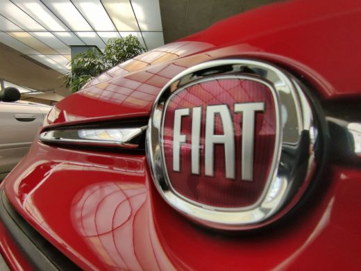 Fiat 500C 1.0 Hybrid Cabrio Rosso /45.000 km/Airco/USB/€39 per mnd/1e eig. ActivLease financial lease