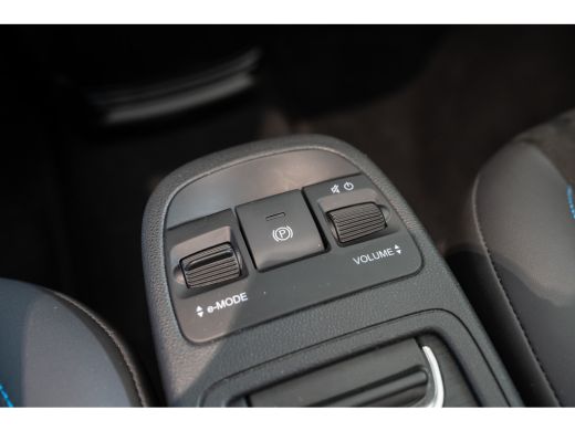 Fiat 500 Abarth C Turismo Scorpion 42 kWh | Cabrio | Design Pack | Sound Pack | Winter Pack | Tech Pack | ... ActivLease financial lease