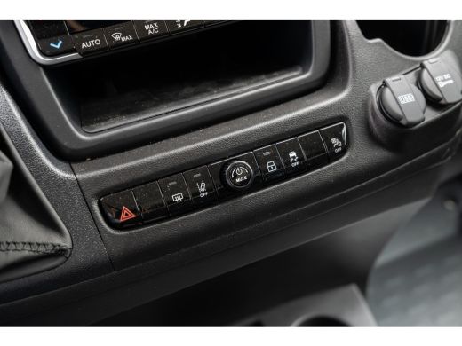 Fiat Ducato 2.2 MultiJet 140 S&S L3 3.5T Bakwagen Prijs excl. BTW, BPM en kosten rijklaarmaken. Dit voertuig ... ActivLease financial lease