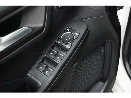 Ford Kuga 2.5 PHEV Vignale | Pano-dak | Wegklap Trekhaak | Camera V+A | Adapt. Cruise | Standkachel | Full ... ActivLease financial lease