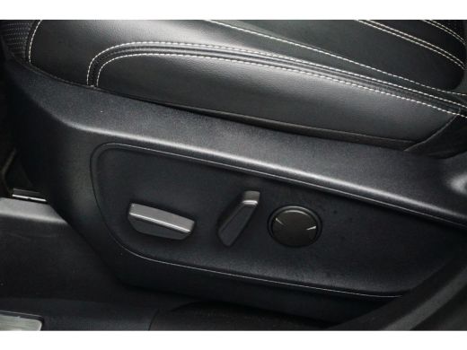 Ford Kuga 2.5 PHEV Vignale | Pano-dak | Wegklap Trekhaak | Camera V+A | Adapt. Cruise | Standkachel | Full ... ActivLease financial lease