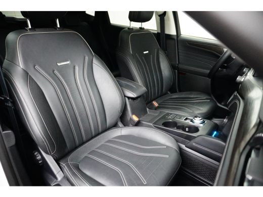 Ford Kuga 2.5 PHEV Vignale | Pano-dak | Wegklap Trekhaak | Camera V+A | Adapt. Cruise | Standkachel | Full ... ActivLease financial lease