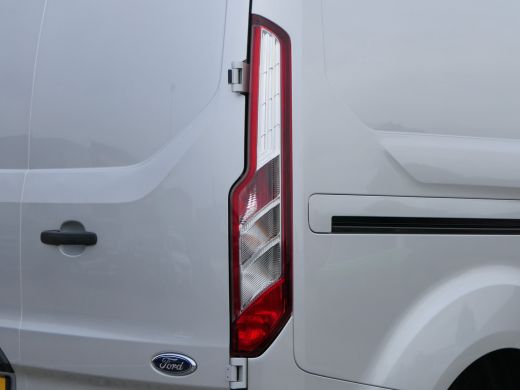 Ford Transit Custom 280 2.0 TDCI L1H1 Trend | Trekhaak | Betimmering | Navigatie | Camera | DAB | Verwarmde Voorruit ActivLease financial lease
