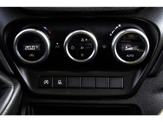 Iveco Daily **35S16V | L4H2 | Automaat | 157 PK | 3.5T Trekgewicht | Climate | Cruise | Euro 6** ActivLease financial lease