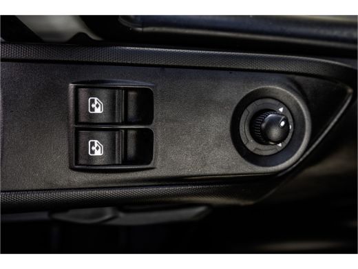Iveco Daily **35S16V | L4H2 | Automaat | 157 PK | 3.5T Trekgewicht | Climate | Cruise | Euro 6** ActivLease financial lease
