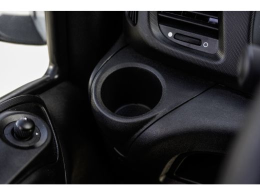Iveco Daily **35S16V | L4H2 | Automaat | 157 PK | 3.5T Trekgewicht | Climate | Cruise | Euro 6** ActivLease financial lease
