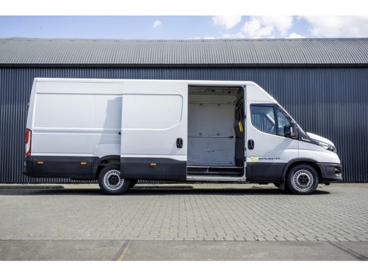 Iveco Daily **35S16V | L4H2 | Automaat | 157 PK | 3.5T Trekgewicht | Climate | Cruise | Euro 6** ActivLease financial lease