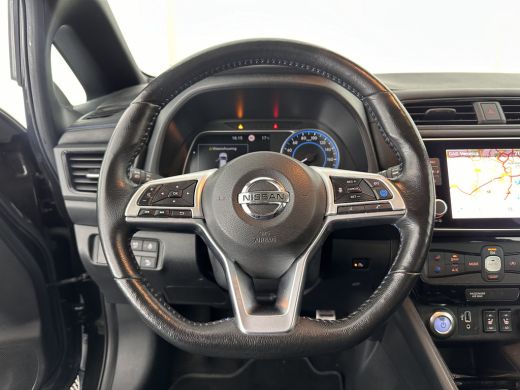 Nissan Leaf Tekna 40 kWh (INCL-BTW) Aut. *LEATHER-FABRIC | FULL-LED | BOSE-SURROUND | ADAPTIVE-CRUISE | TOP-V... ActivLease financial lease
