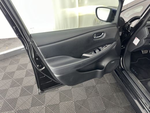 Nissan Leaf Tekna 40 kWh (INCL-BTW) Aut. *LEATHER-FABRIC | FULL-LED | BOSE-SURROUND | ADAPTIVE-CRUISE | TOP-V... ActivLease financial lease