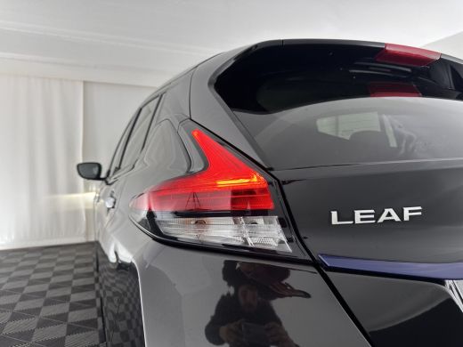 Nissan Leaf Tekna 40 kWh (INCL-BTW) Aut. *LEATHER-FABRIC | FULL-LED | BOSE-SURROUND | ADAPTIVE-CRUISE | TOP-V... ActivLease financial lease