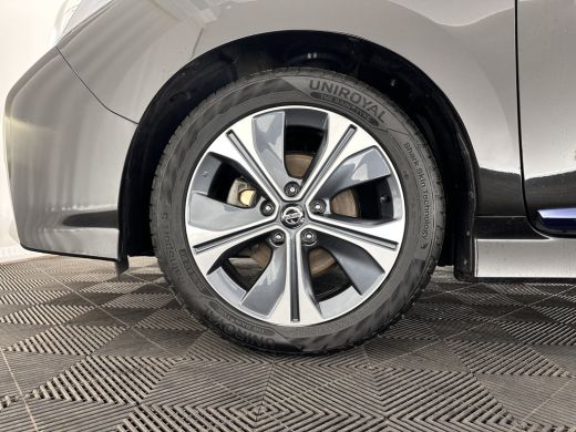 Nissan Leaf Tekna 40 kWh (INCL-BTW) Aut. *LEATHER-FABRIC | FULL-LED | BOSE-SURROUND | ADAPTIVE-CRUISE | TOP-V... ActivLease financial lease
