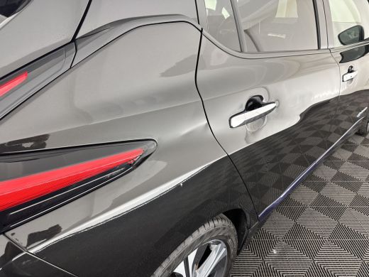 Nissan Leaf Tekna 40 kWh (INCL-BTW) Aut. *LEATHER-FABRIC | FULL-LED | BOSE-SURROUND | ADAPTIVE-CRUISE | TOP-V... ActivLease financial lease