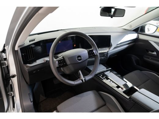 Opel Astra Electric 54 kWh | Camera | Stoel & Stuurverwarming | Navigatie | Dodehoekbewaking | Parkeersensor... ActivLease financial lease