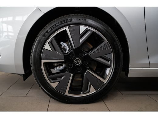 Opel Astra Electric 54 kWh | Camera | Stoel & Stuurverwarming | Navigatie | Dodehoekbewaking | Parkeersensor... ActivLease financial lease