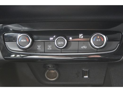 Opel Corsa 1.2 Elegance / Navigatie via Carplay / Parkeersensoren / Bluetooth / Climate Control / LED / Crui... ActivLease financial lease