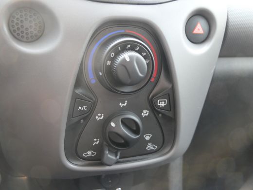 Peugeot 108 1.0 e-VTi Active | Airco | Bluetooth | DAB | 5-Deurs ActivLease financial lease