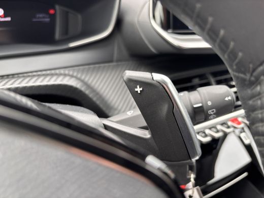 Peugeot 208 Hybrid 100PK e-DCS6 Allure | Camera | Navigatie | Stoelverwarming | Draadloze Apple Carplay / And... ActivLease financial lease