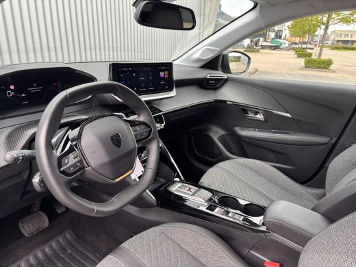 Peugeot 208 Hybrid 100PK e-DCS6 Allure | Camera | Navigatie | Stoelverwarming | Draadloze Apple Carplay / And... ActivLease financial lease