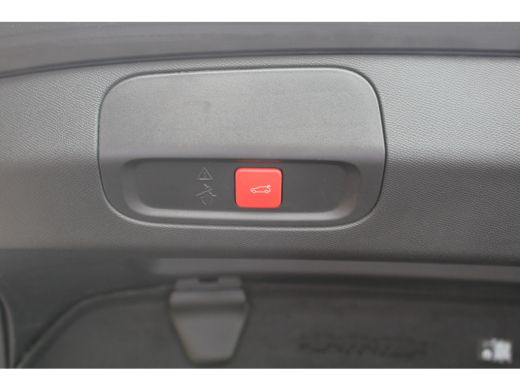 Peugeot 408 1.2 PureTech GT 130 EAT8 | Automaat | Navigatie | Camera | Full LED | Apple Carplay | ActivLease financial lease