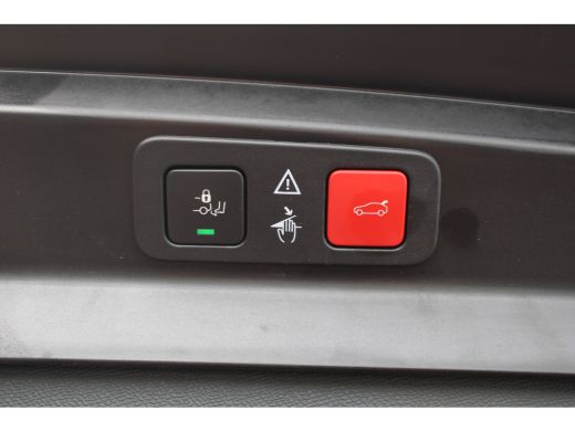 Peugeot 5008 1.2 Hybrid GT | Automaat | Navigatie | Panorama/schuifdak | Black Pack | Massage | Trekhaak | ActivLease financial lease