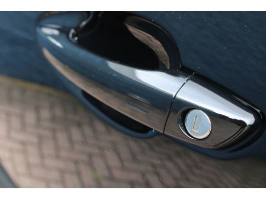 Peugeot 5008 1.2 Hybrid GT | Automaat | Navigatie | Panorama/schuifdak | Black Pack | Massage | Trekhaak | ActivLease financial lease