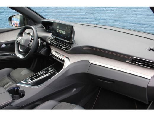 Peugeot 5008 1.2 Hybrid GT | Automaat | Navigatie | Panorama/schuifdak | Black Pack | Massage | Trekhaak | ActivLease financial lease