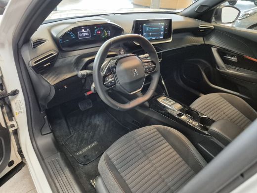 Peugeot e-2008 EV Active Pack 50 kWh | Airco (automatisch) | Apple Carplay/Android Auto|telefoonintegratie premi... ActivLease financial lease