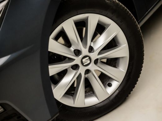 Seat León ST 1.5 TSI Sport 150Pk Automaat (NAVIGATIE, CLIMATE, CAMERA, KEYLESS, SPORTSTOELEN, TREKHAAK, PARKEE... ActivLease financial lease