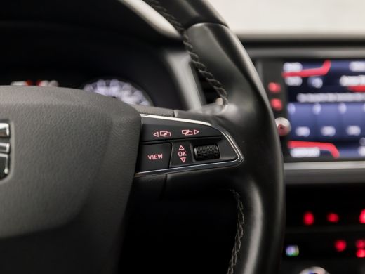Seat León ST 1.5 TSI Sport 150Pk Automaat (NAVIGATIE, CLIMATE, CAMERA, KEYLESS, SPORTSTOELEN, TREKHAAK, PARKEE... ActivLease financial lease