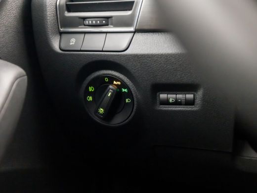 Skoda Fabia Combi 1.0 Sport (APPLE CARPLAY, NAVIGATIE, CLIMATE, STOELVERWARMING, SPORTSTOELEN, PARKEERSENSORE... ActivLease financial lease