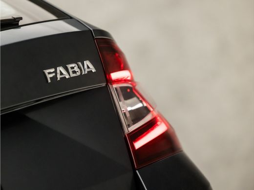 Skoda Fabia Combi 1.0 Sport (APPLE CARPLAY, NAVIGATIE, CLIMATE, STOELVERWARMING, SPORTSTOELEN, PARKEERSENSORE... ActivLease financial lease