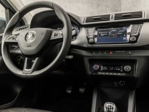 Skoda Fabia Combi 1.0 Sport (APPLE CARPLAY, NAVIGATIE, CLIMATE, STOELVERWARMING, SPORTSTOELEN, PARKEERSENSORE... ActivLease financial lease
