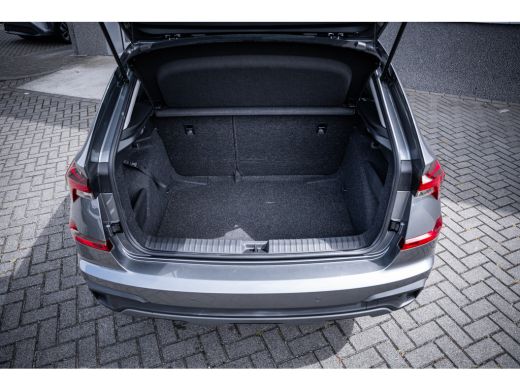 Skoda Kamiq 1.0 TSI 110pk DSG Ambition | Achteruitrijcamera | Cruise control | Volledig digitaal instrumenten... ActivLease financial lease