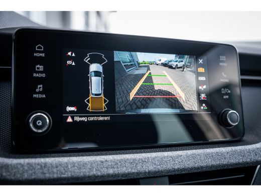 Skoda Kamiq 1.0 TSI 110pk DSG Ambition | Achteruitrijcamera | Cruise control | Volledig digitaal instrumenten... ActivLease financial lease