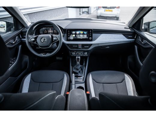 Skoda Kamiq 1.0 TSI 110pk DSG Ambition | Achteruitrijcamera | Cruise control | Volledig digitaal instrumenten... ActivLease financial lease