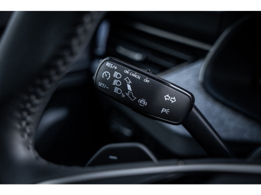 Skoda Kamiq 1.0 TSI 110pk DSG Ambition | Achteruitrijcamera | Cruise control | Volledig digitaal instrumenten... ActivLease financial lease