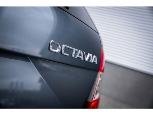 Skoda Octavia Combi 1.5 TSI Greentech Business Edition | Airco (automatisch) | Cruise control | Extra getint glas ActivLease financial lease