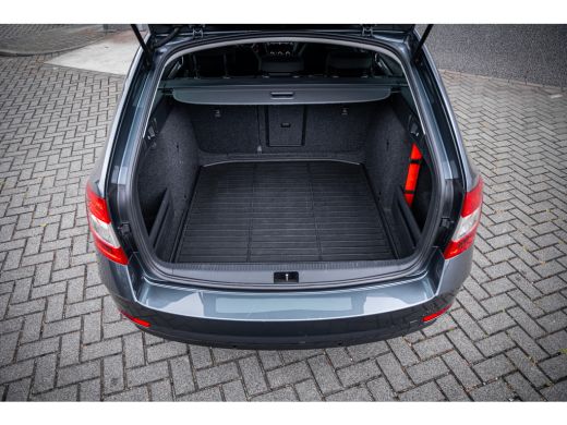 Skoda Octavia Combi 1.5 TSI Greentech Business Edition | Airco (automatisch) | Cruise control | Extra getint glas ActivLease financial lease