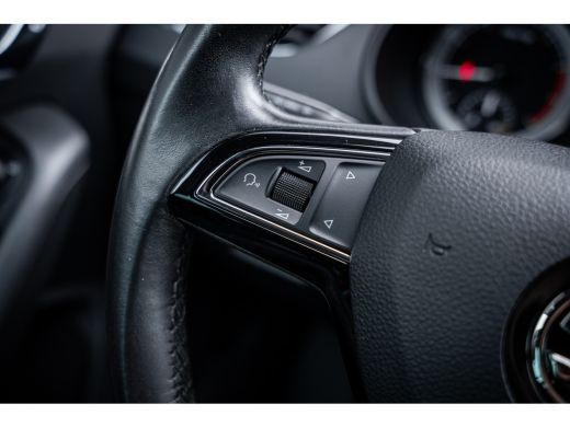 Skoda Octavia Combi 1.5 TSI Greentech Business Edition | Airco (automatisch) | Cruise control | Extra getint glas ActivLease financial lease