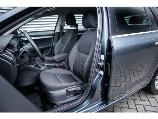 Skoda Octavia Combi 1.5 TSI Greentech Business Edition | Airco (automatisch) | Cruise control | Extra getint glas ActivLease financial lease